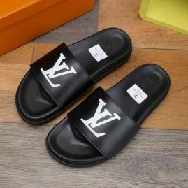 Picture of LV Slippers _SKU496958391951942
